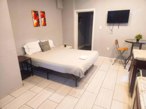 1st Floor Studio near Airport with small Kitchenette